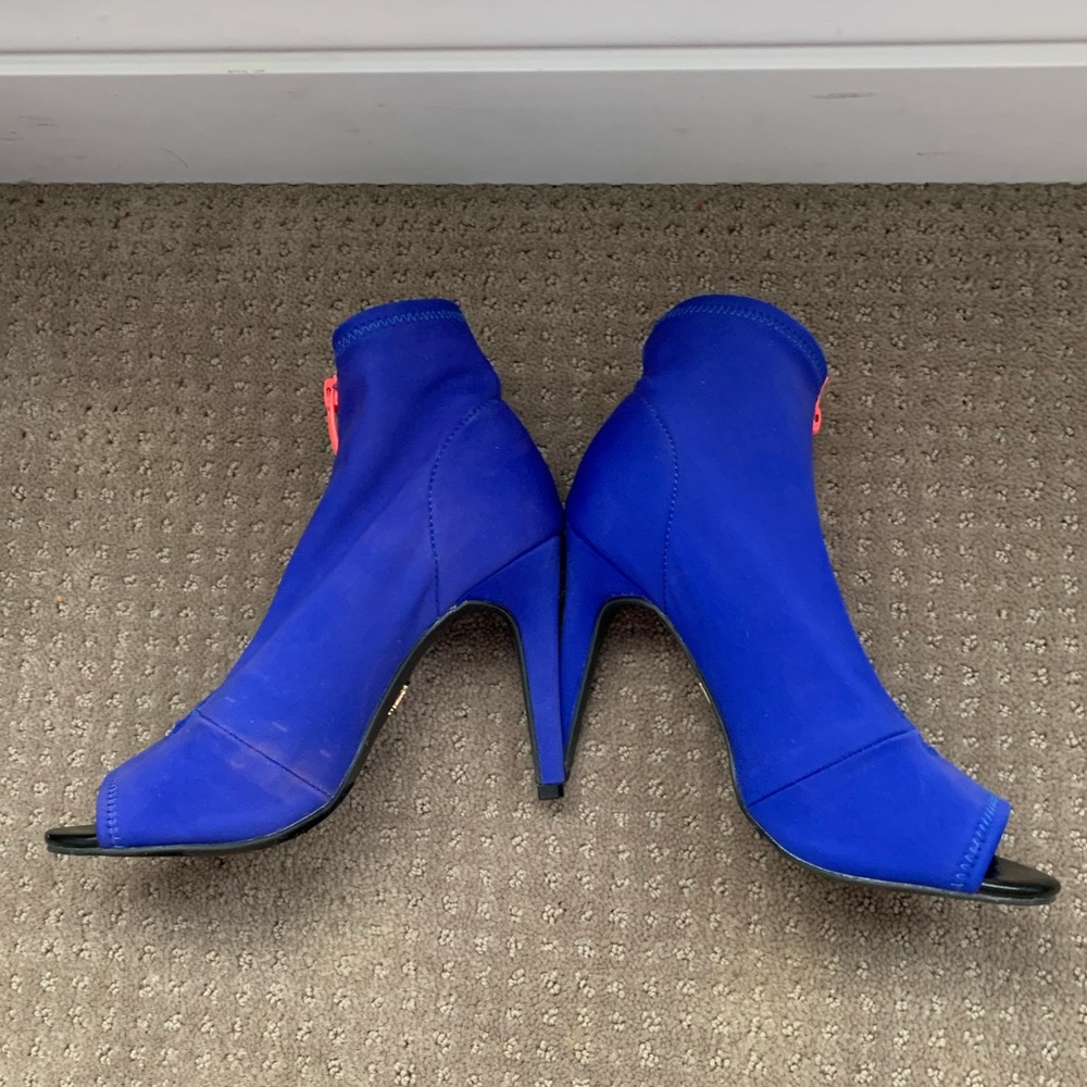 Juicy couture peep toe bootie heels - Picture 3 of 11